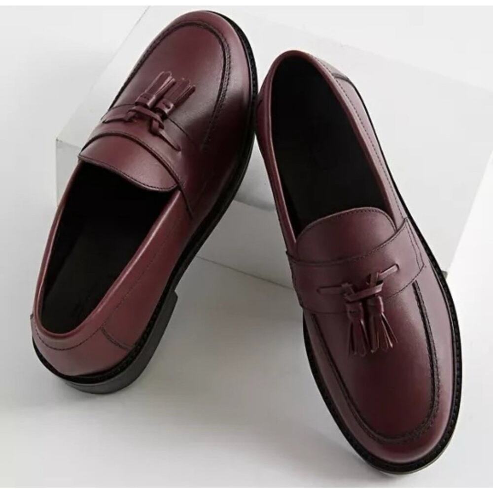 Urban Outfitters TASSEL Loafer WOMENS SHOES Burgundy Size 12 New Without Box